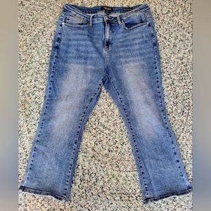 Judy Blue Cropped Bootcut Jeans